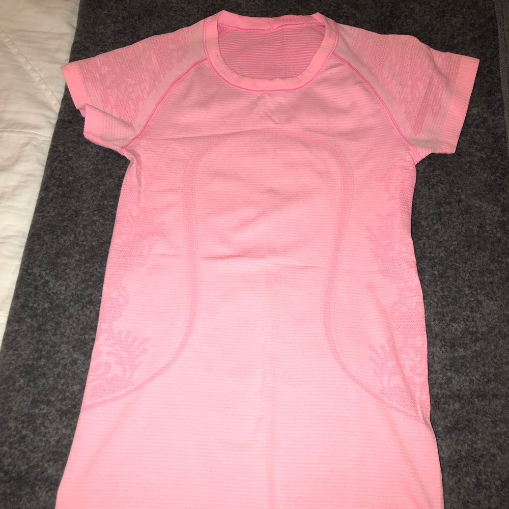 Lulu Lemon Swiftly Tech Short Sleeve Crew